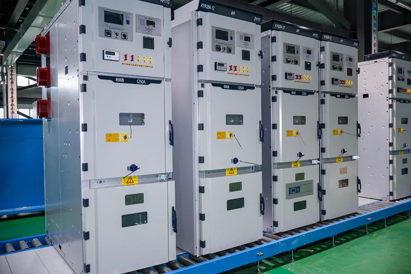 Low voltage switchgear assembly