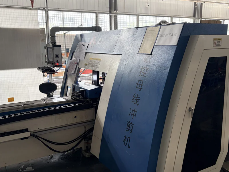 Busbar processing and insulation for switchgear