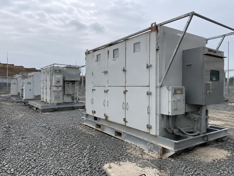 High voltage switchgear in a utility distribution network