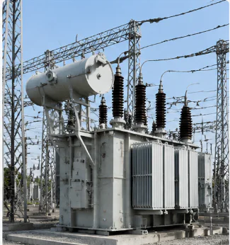 Conservator type oil-immersed transformer