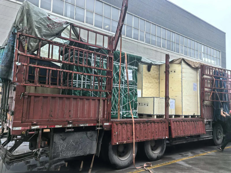 Lifting and handling marks for shipment